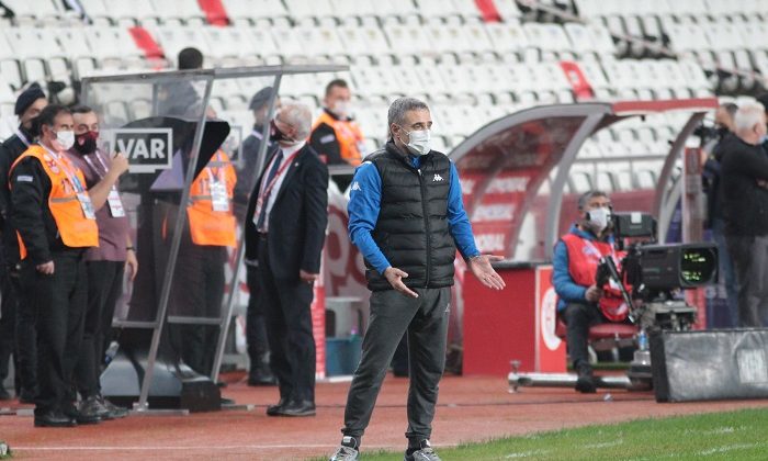 Yanal’dan “Sistemi Sorgulatmayın” Çıkışı