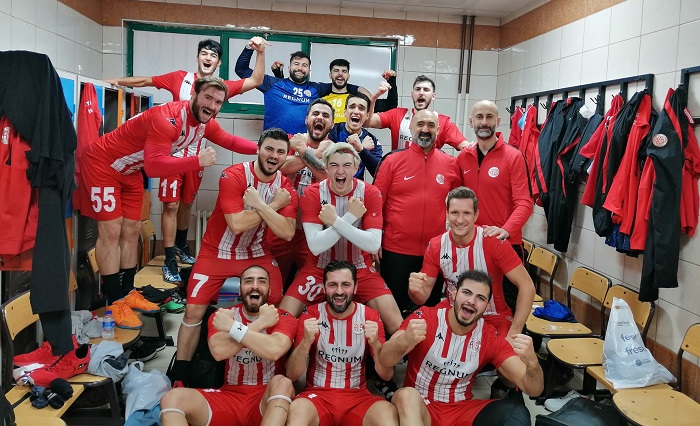 Antalyaspor 37 – 19 İstanbul Üni. Spor Birliği