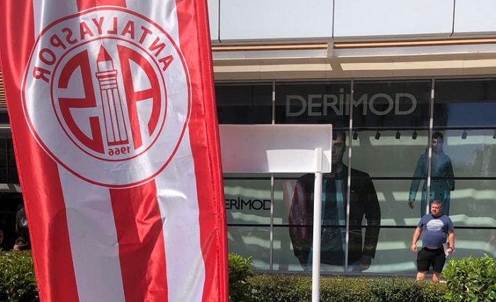 Eski Antalya Milletvekilinden Antalyaspor’a “Dilenci” Yakıştırması