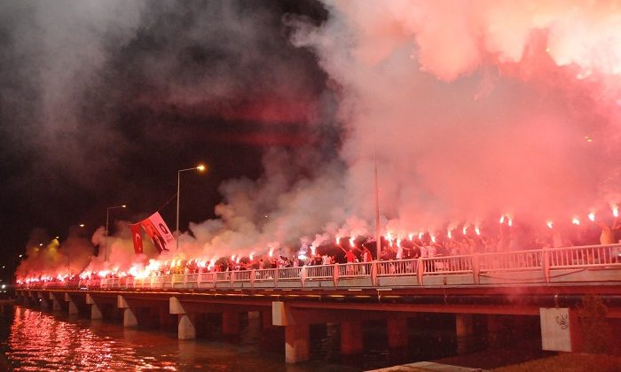 Taraftarlardan Coşkulu Kutlama