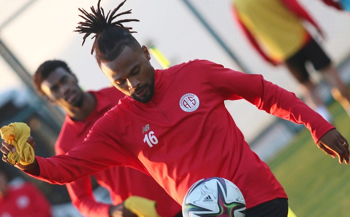 Antalyaspor Çifte Mesaiyi Sürdürüyor