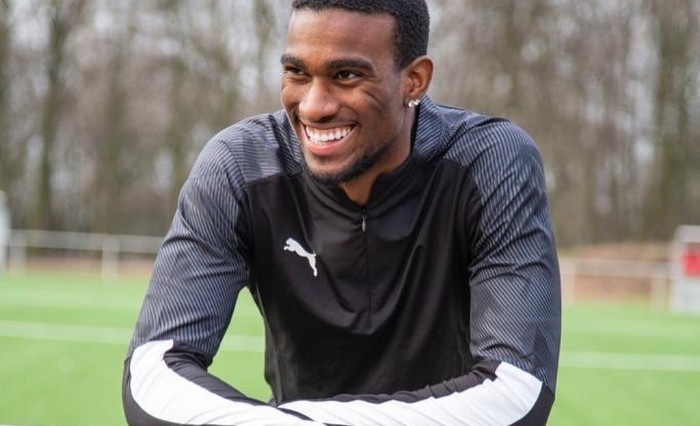 Haji Wright İmzayı Attı