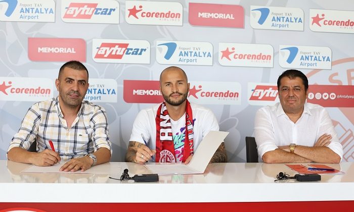 Antalyaspor Kudriashov İle Nikah Tazeledi