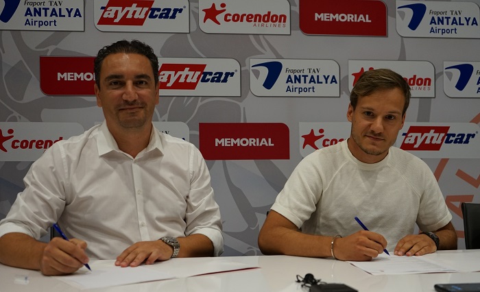 Antalyaspor Milosevic İle Sözleşme İmzaladı