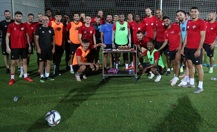 Amilton’a Brezilya Usulü Doğum Günü