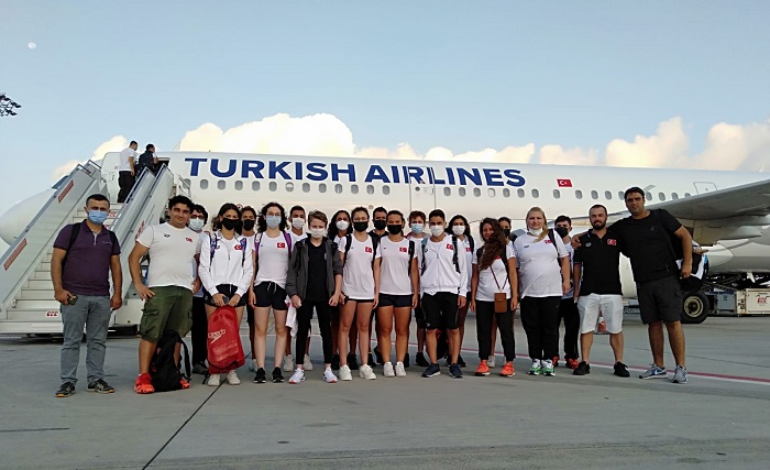 Yüzücüler Dünya Arenasında Boy Gösterdi