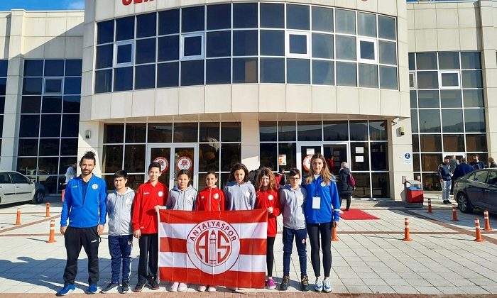Antalyaspor Isparta’da İkincilik Kürsüsünde