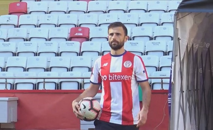 Admir Mehmedi Resmen Duyuruldu