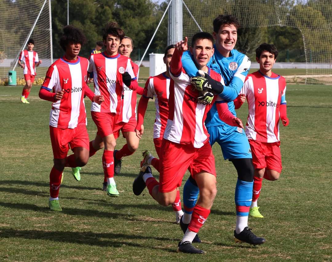 Antalyaspor U16 Kaybetti, U17 Farklı Kazandı