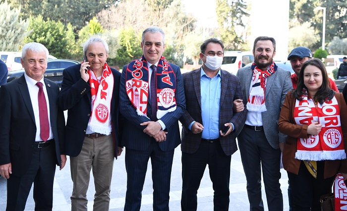 Semih Esen’den Antalyaspor’a Destek Çağrısı