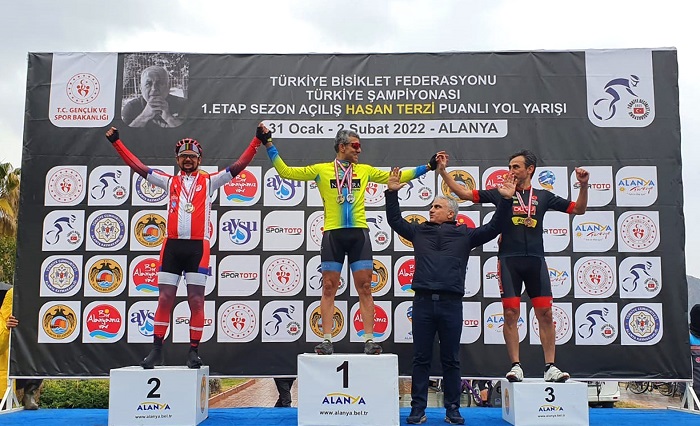 Bisiklet Takımı Kürsüde