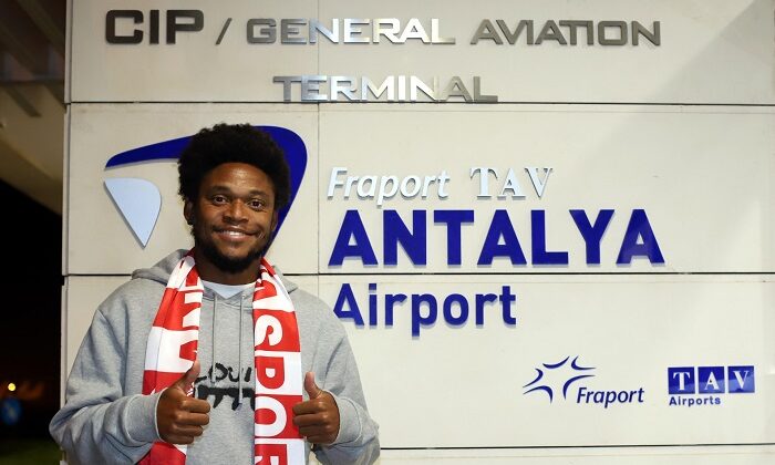 Luiz Adriano Transferi Resmen Açıklandı