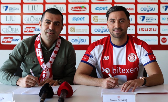 Sinan Gümüş İçin İmza Töreni Düzenlendi