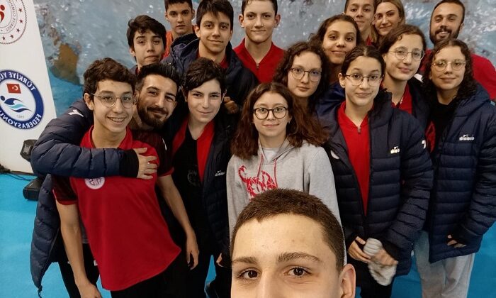 Madalya Avcısı Yüzücülere Milli Davet
