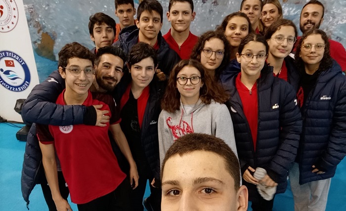 Madalya Avcısı Yüzücülere Milli Davet