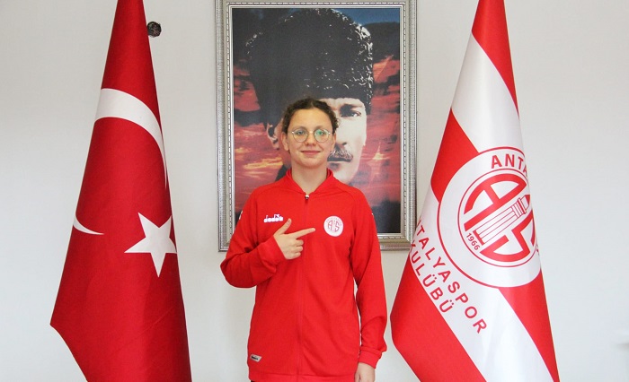 Antalyaspor Yedi Yüzücüyle Açık Su Milli Takımında