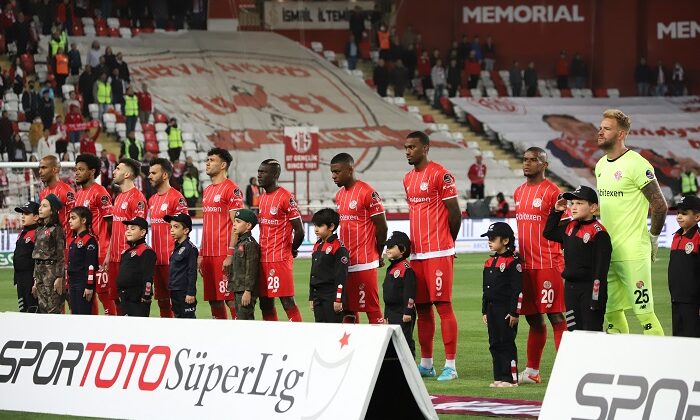 Groenendijk: “Golleri Doğru Anlarda Bulduk”