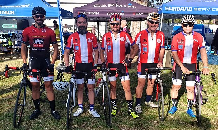 Bisiklet Takımı Madalyalara Pedalladı