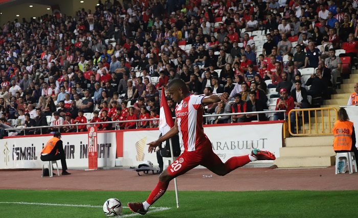 Fernando’yu İkna Eden Motta Olmuş
