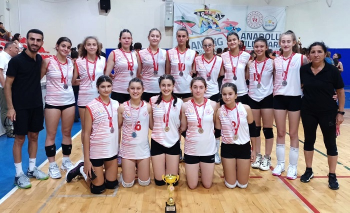 Voleybolcular Analig’de İkinci Oldu