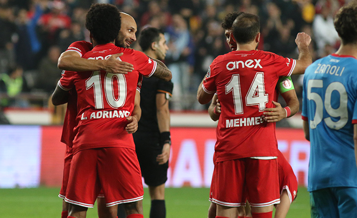 Antalyaspor 2 – 3 Napoli