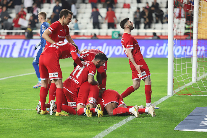 Antalyaspor Galibiyet Özlemine Son Vermek İstiyor