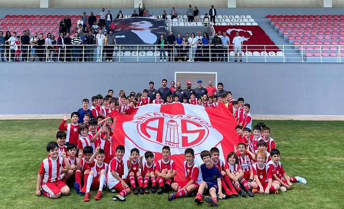 Antalyaspor Futbol Okulları 19 Mayıs Turnuvası’nda Buluştu
