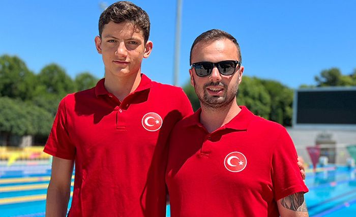 Milli Yüzücü Katar Yolcusu