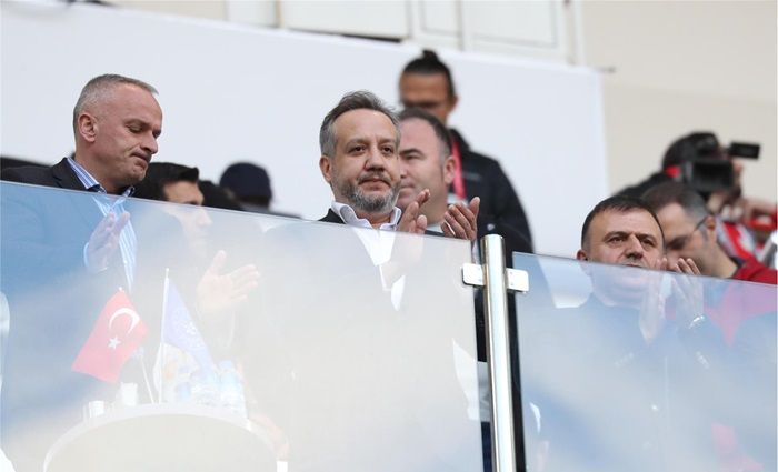 Başkan Boztepe’den Eleştirilere Yanıt