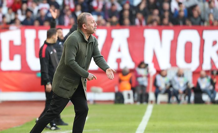 Sergen Yalçın: “Bir Puan İle Ayrılmak Üzücü”