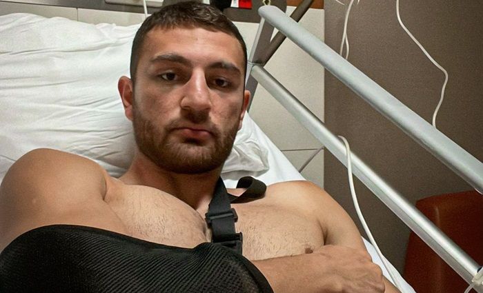 Emrecan Uzunhan Omzundan Sakatlandı