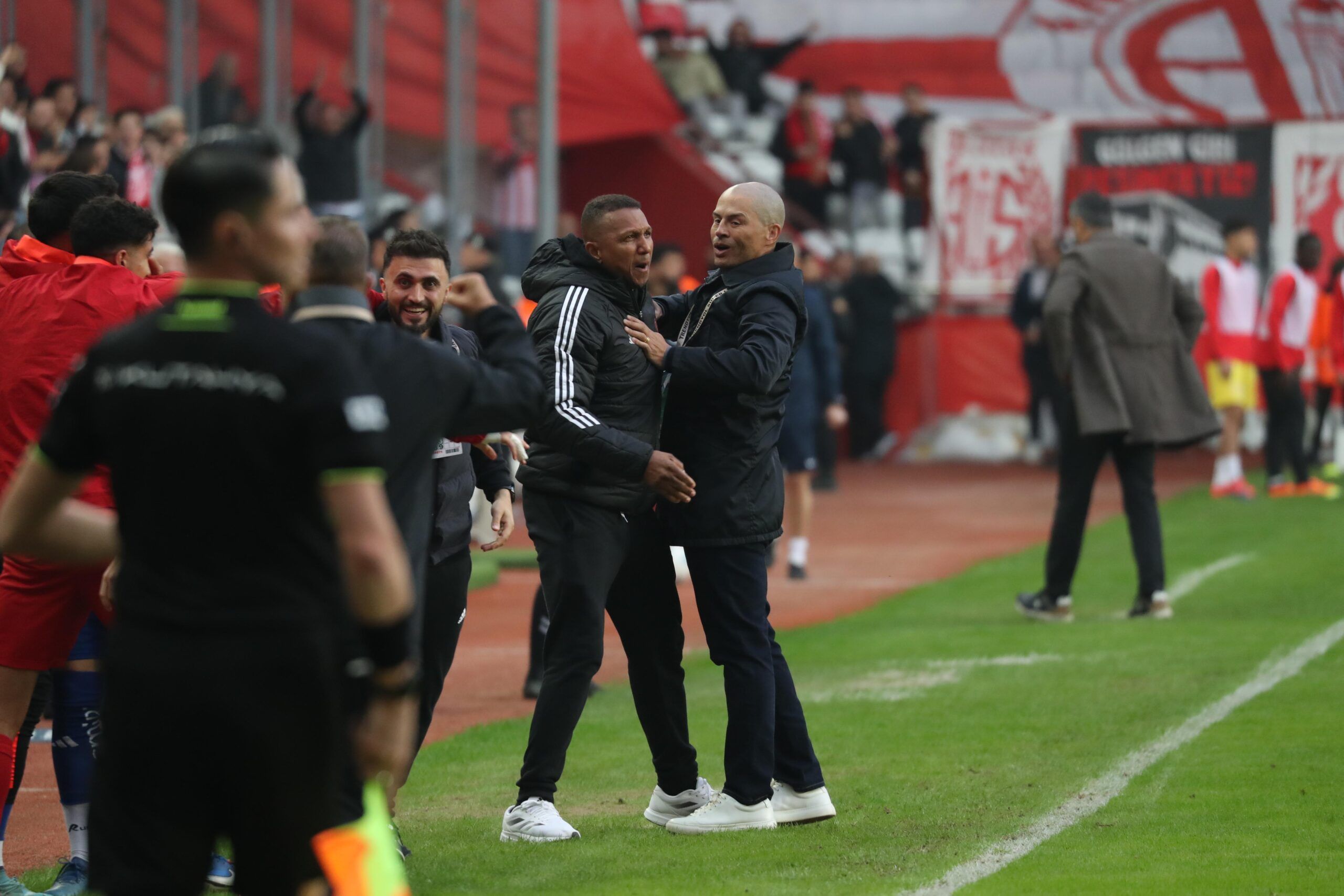 Mehmet Aurelio: “3 Puan Aldığımız İçin Mutluyuz”