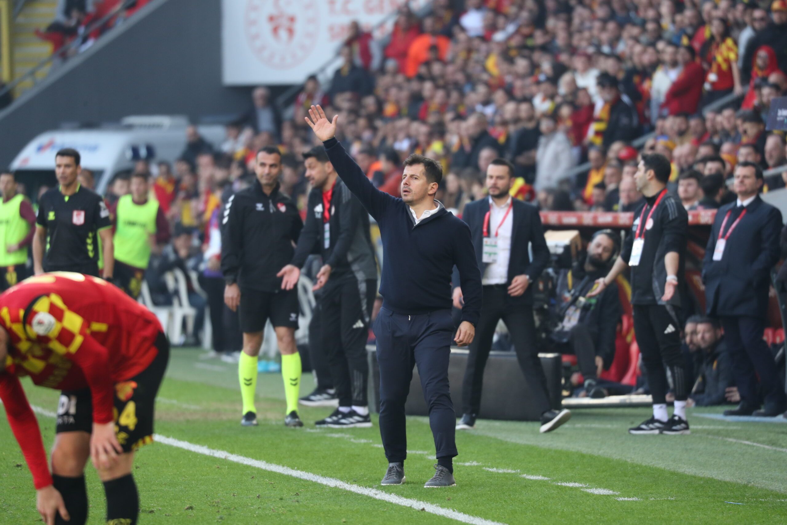 Emre Belözoğlu: “İşler Daha İyiye Gidecek”
