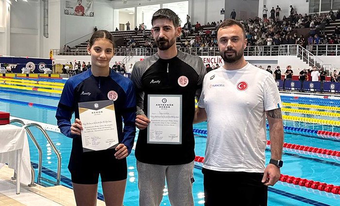 Başarılı Sporcudan Türkiye Rekoru