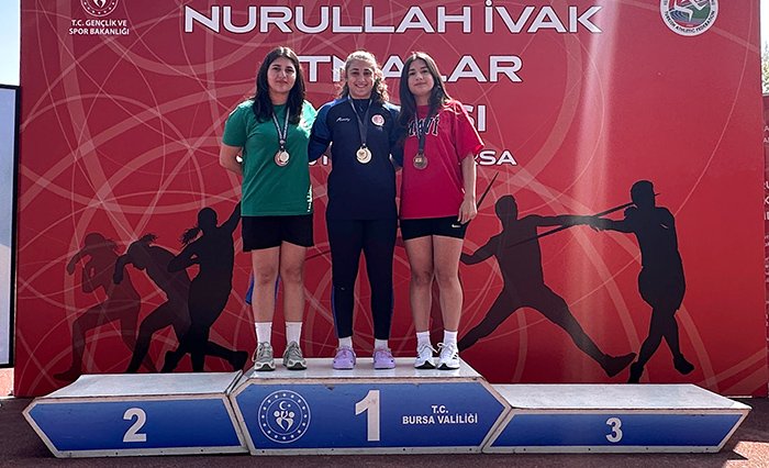 Genç Atletten Bursa’da İki Madalya