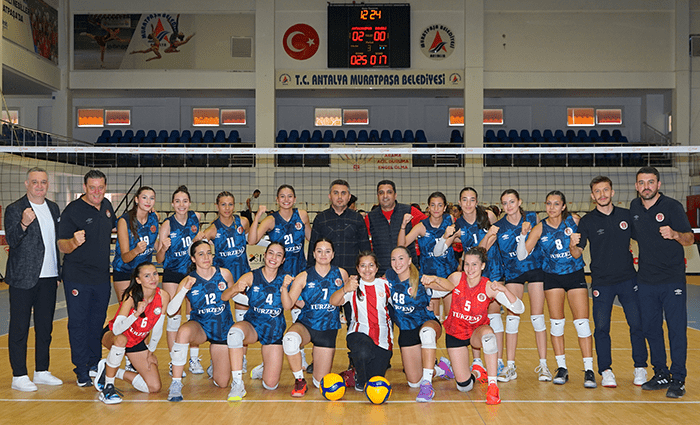 Filenin Akrepleri Evinde Set Vermedi