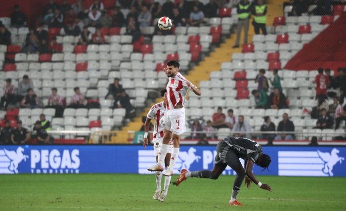 Antalyaspor İç Sahada Yine Kaybetti