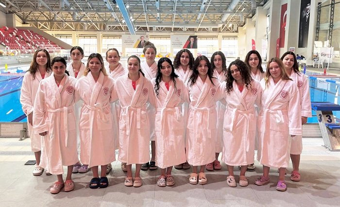 Kadın Sutopu Takımı Bolu’da İkinci Oldu