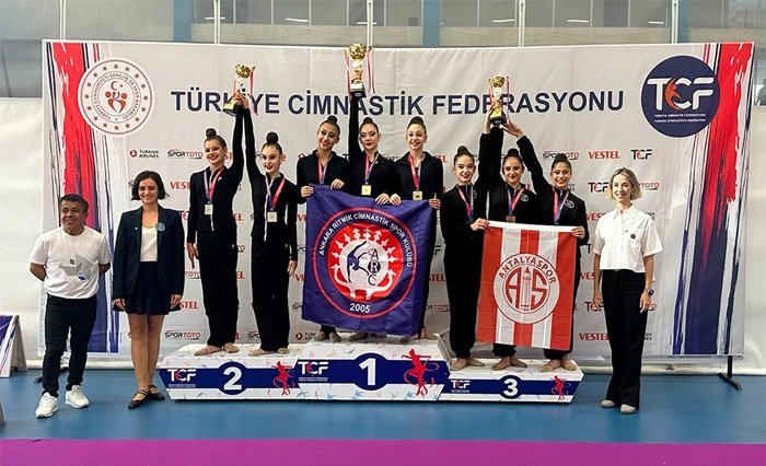 Cimnastikçiler Şampiyonada Kürsüye Çıktı
