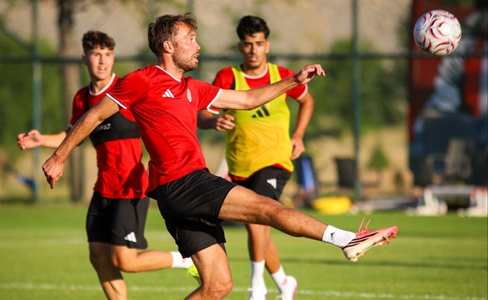 Antalyaspor’un Davraz Kampı Başladı