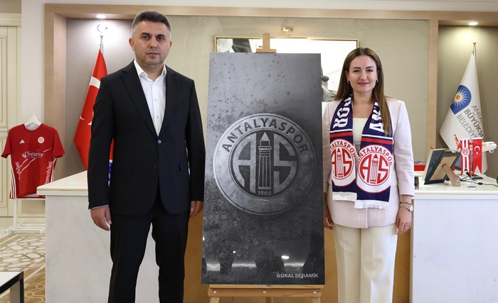 Yönetimden Büşra Özdemir’e Teşekkür Ziyareti