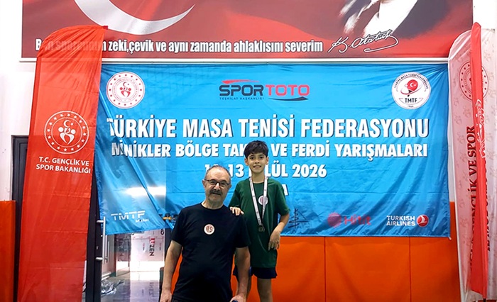 İki Minik Raketten Türkiye Şampiyonası Vizesi